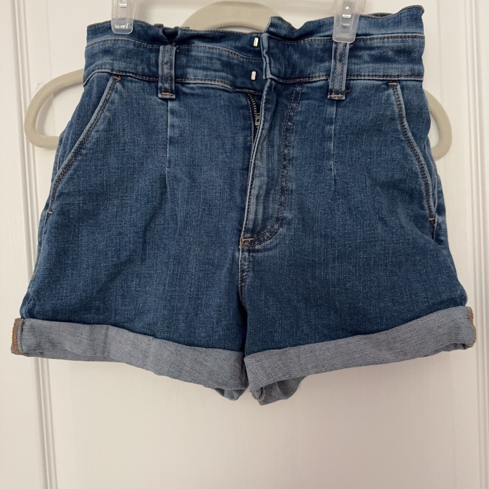 Express super high rise denim shortie 00